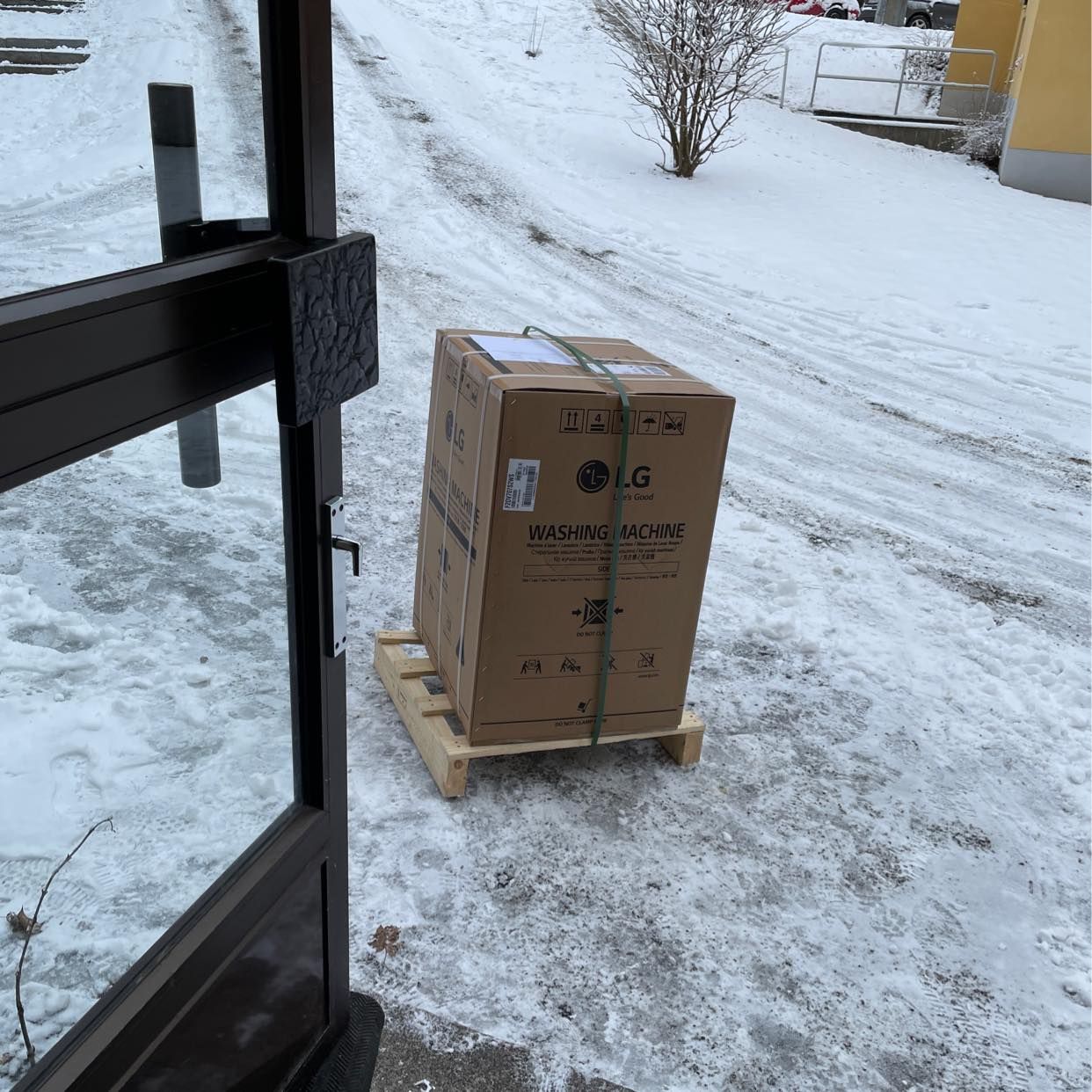 image of Lyfta upp tvättmaskin - 