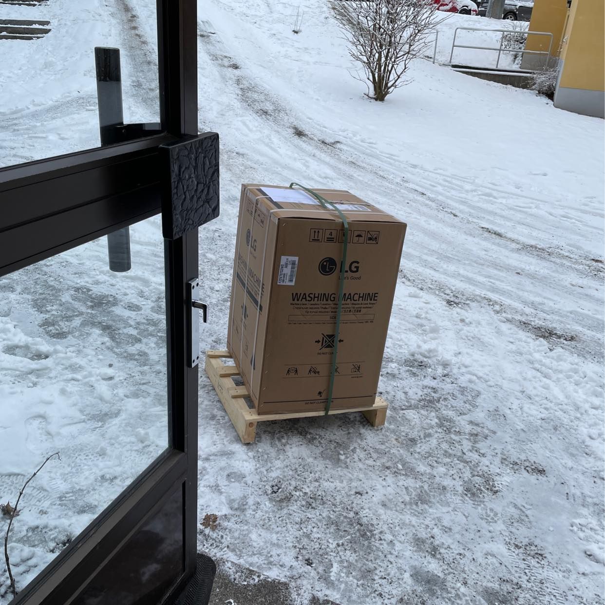 image of Lyfta upp tvättmaskin - 