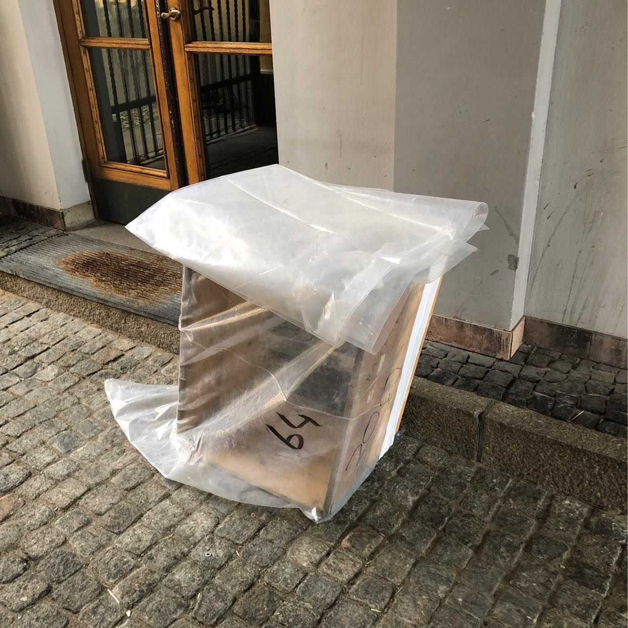 image of Lastpall med träramar - Malmö