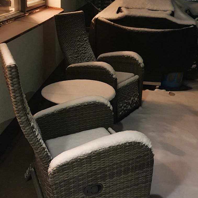 image of Hämta utemöbler - 