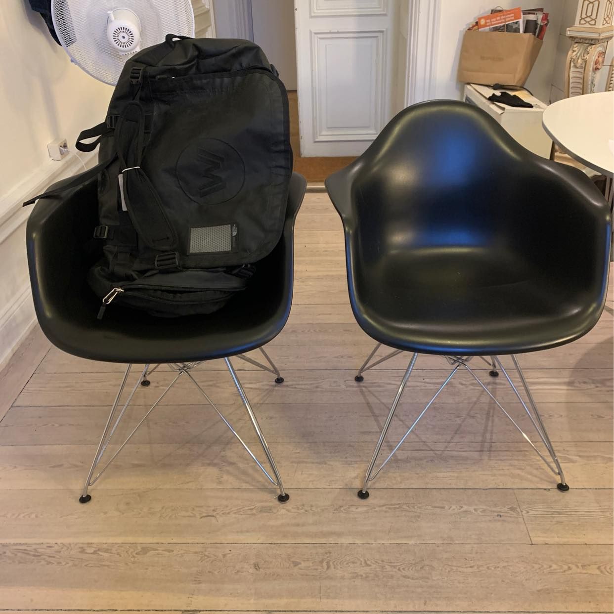 image of move 2 chairs and a bag - 