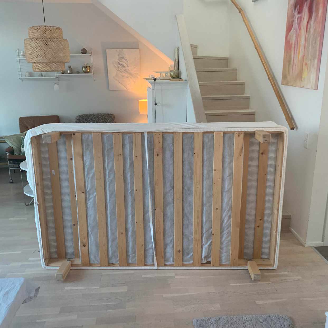 image of Behöver hjälp bära säng - 