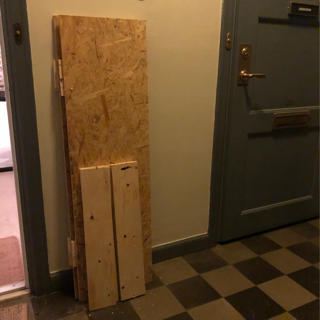 image of Upphämtning av plank - Stockholm
