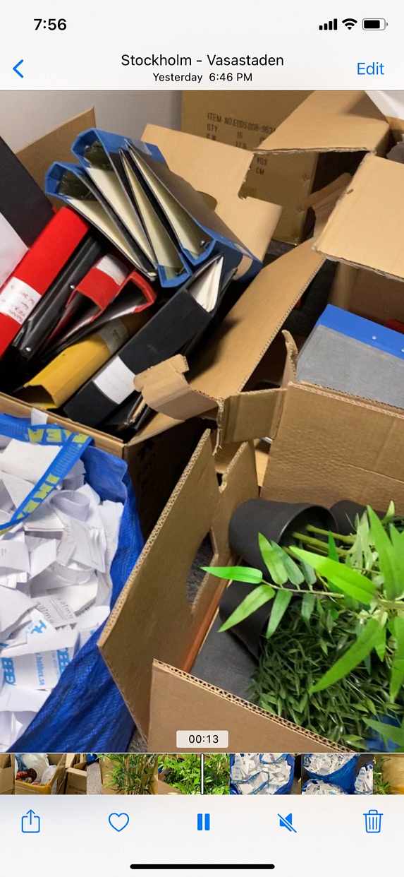 image of Throw cartons & folders  - Stockholm