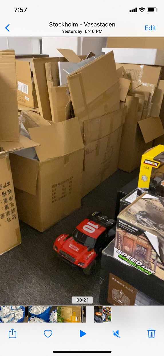 image of Throw cartons & folders  - Stockholm