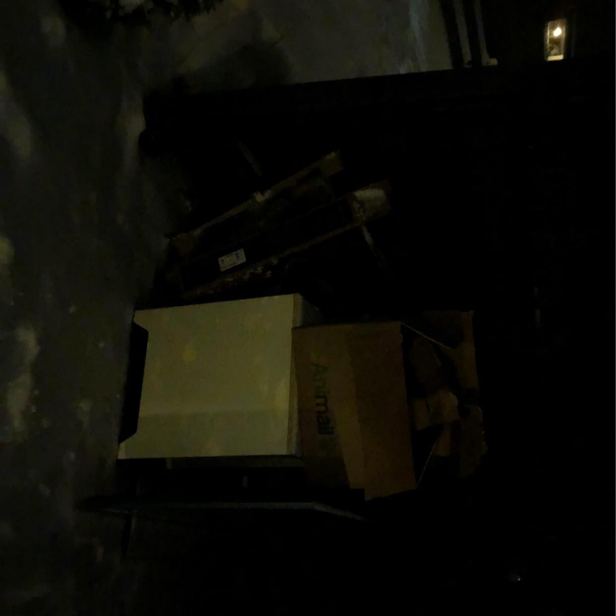 image of Cardboards, TV,  mis garb - Ekerö