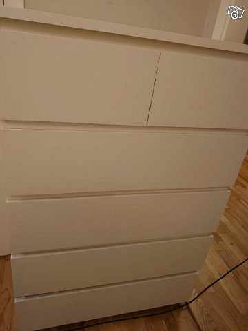 image of Ikea Malm byrå - 