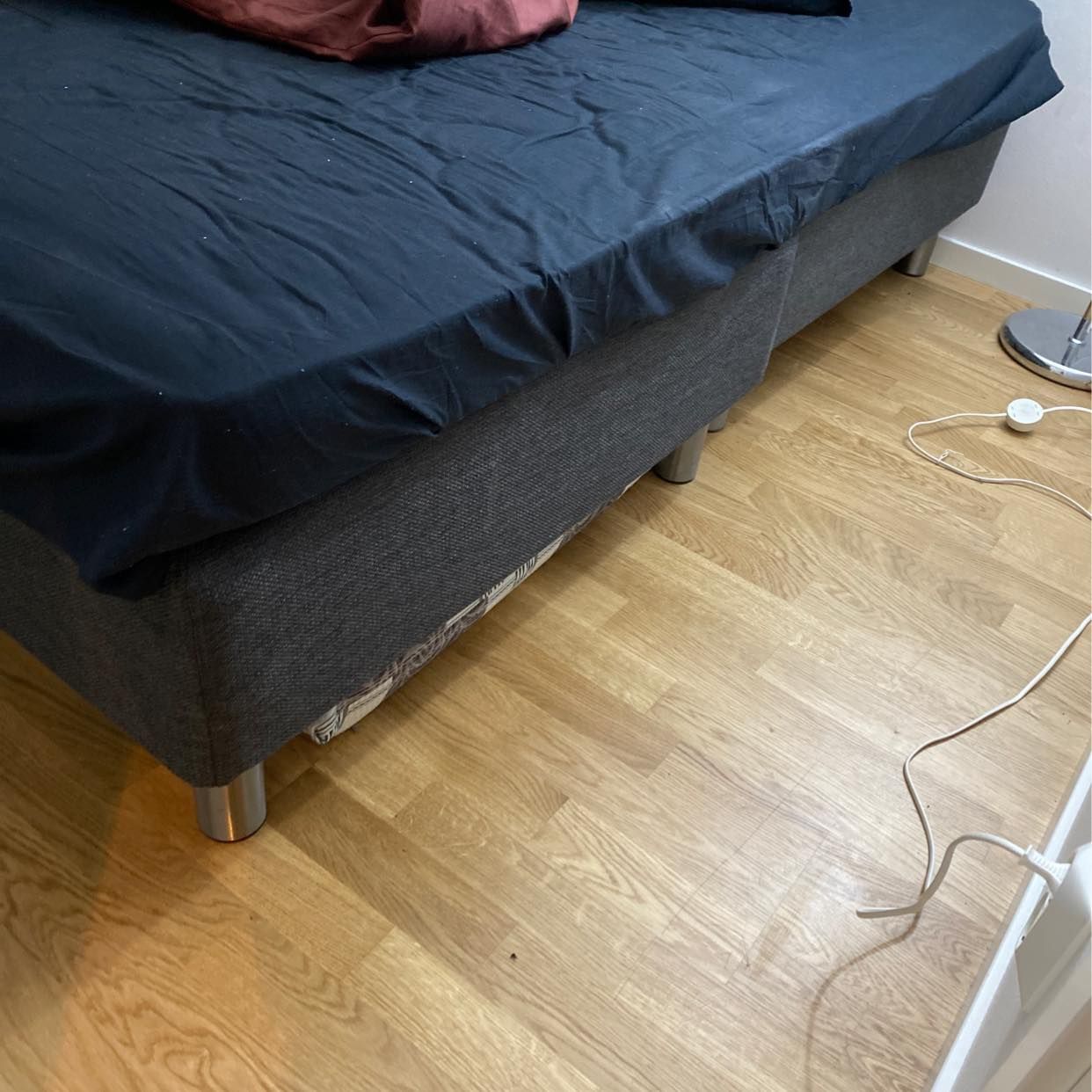 image of Släng två sängar - Kista
