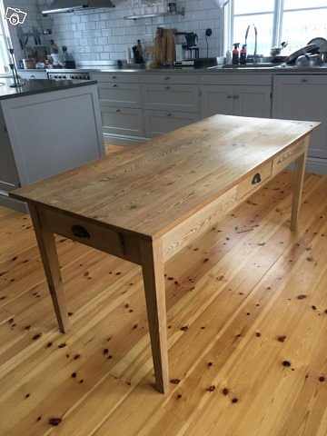 image of Vackert gammalt köksbord, - 