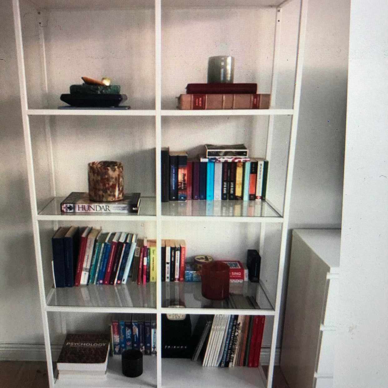 image of Flytta en hylla m glas - 