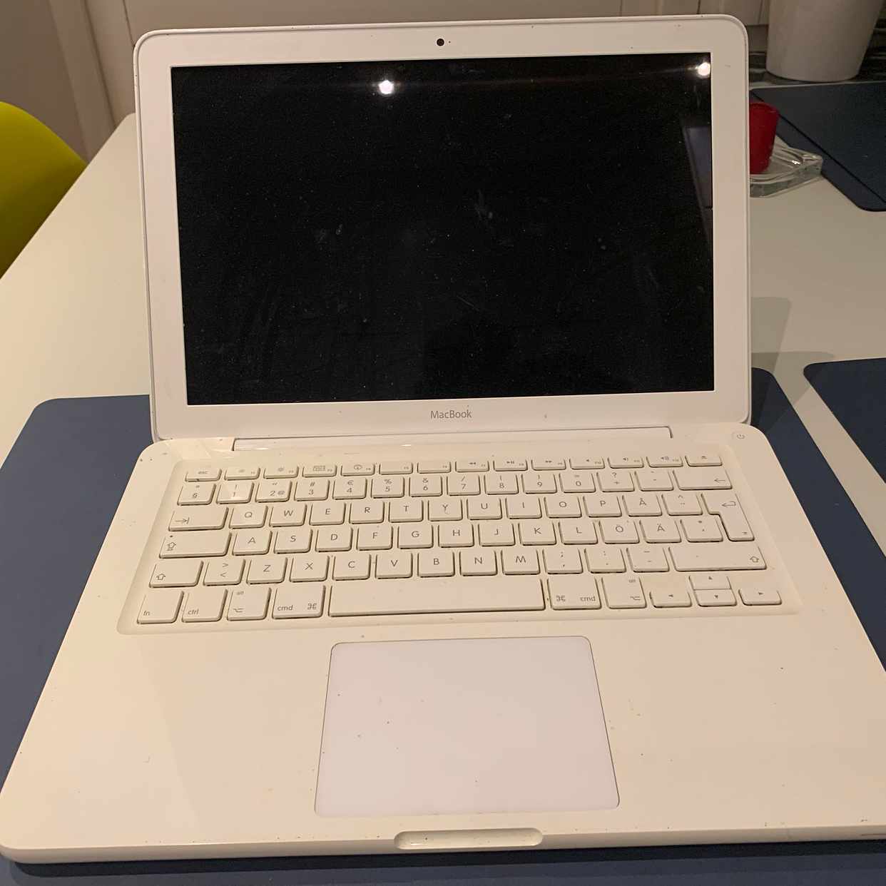 image of Gammal MacBook - Stockholm