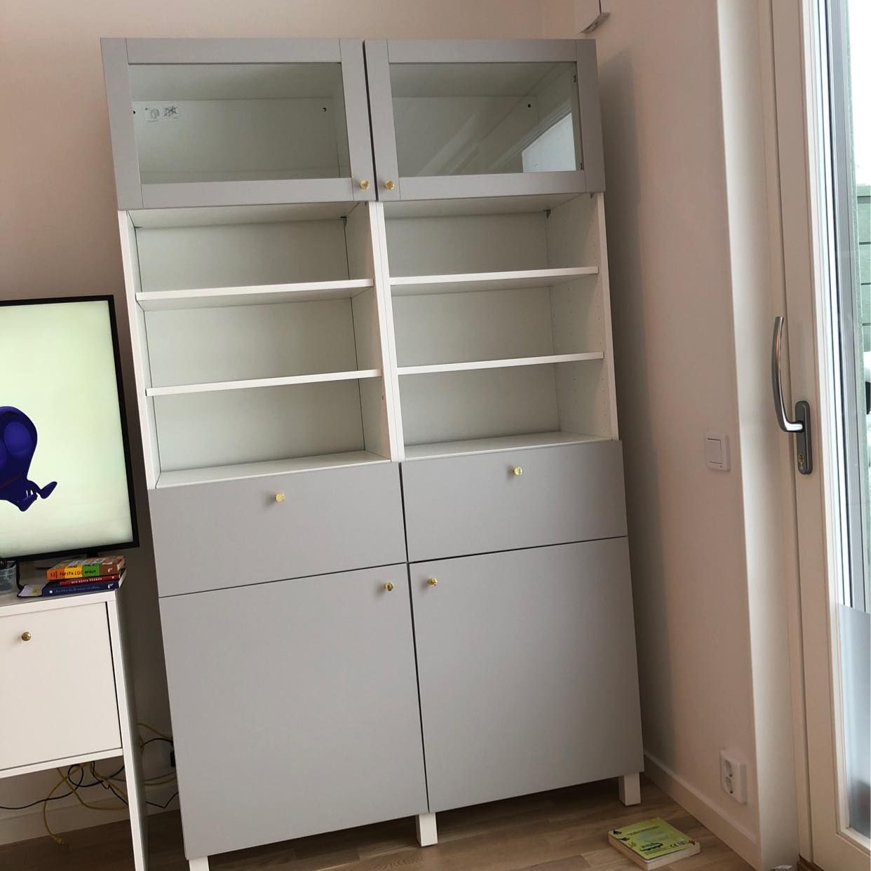 image of Bli av med en bokhylla - Sollentuna