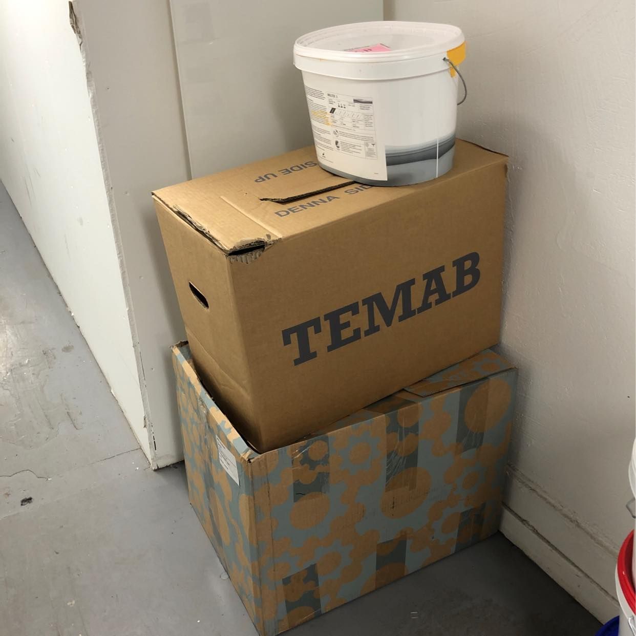 image of Move and deliver - 