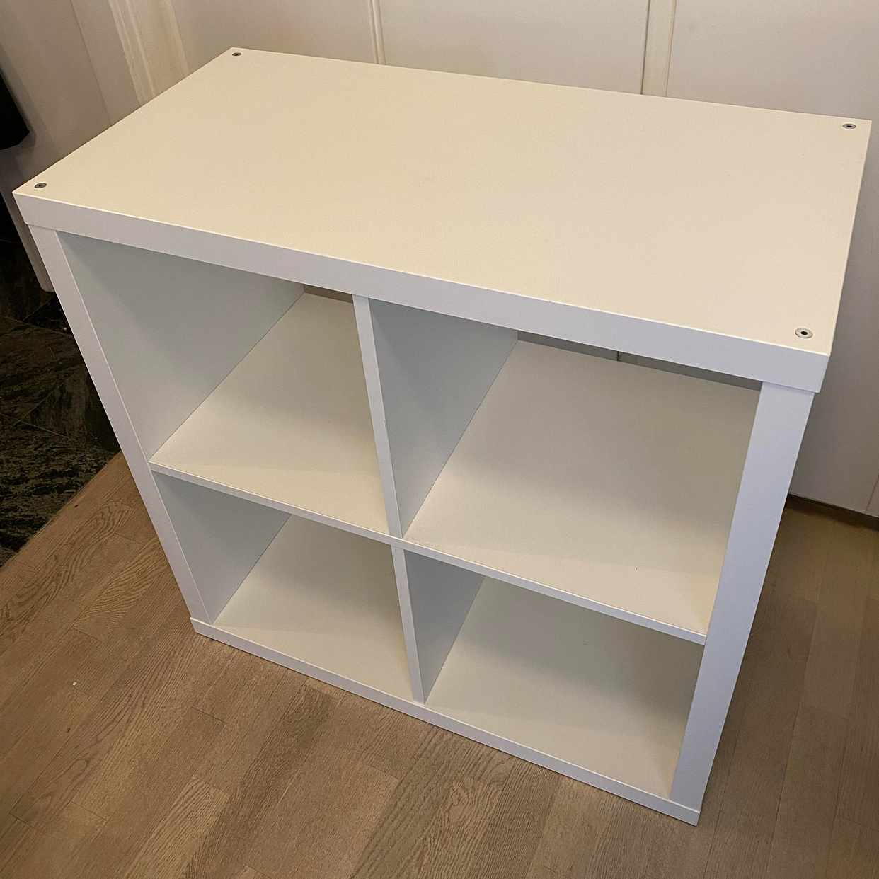 image of IKEA-möbler bortskänktes - Stockholm