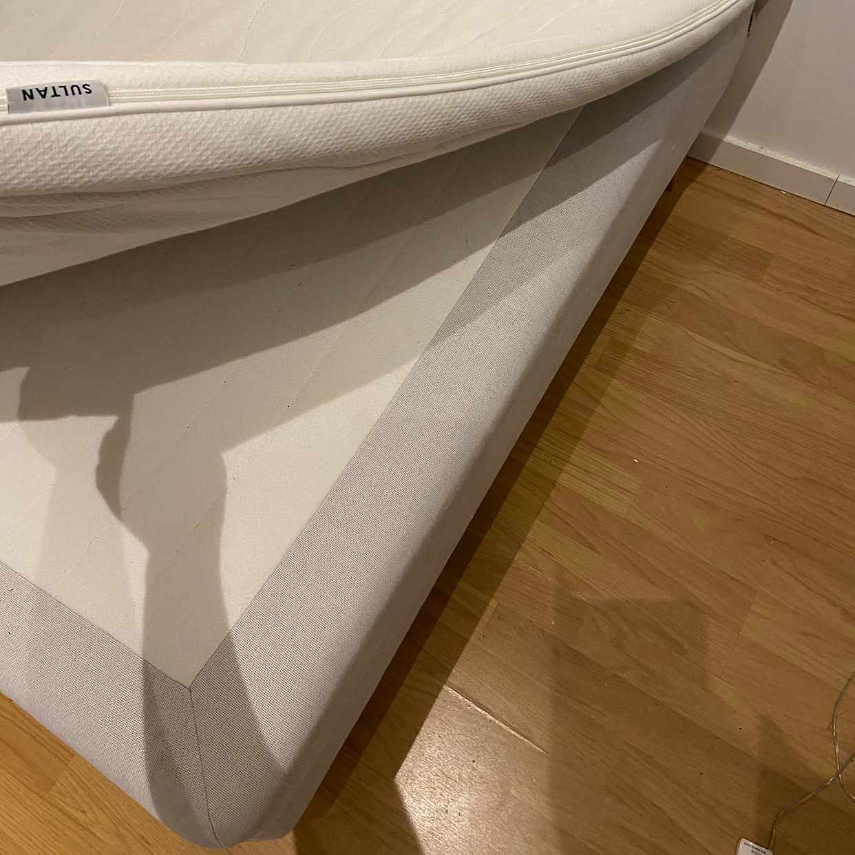 image of Ikea säng - 