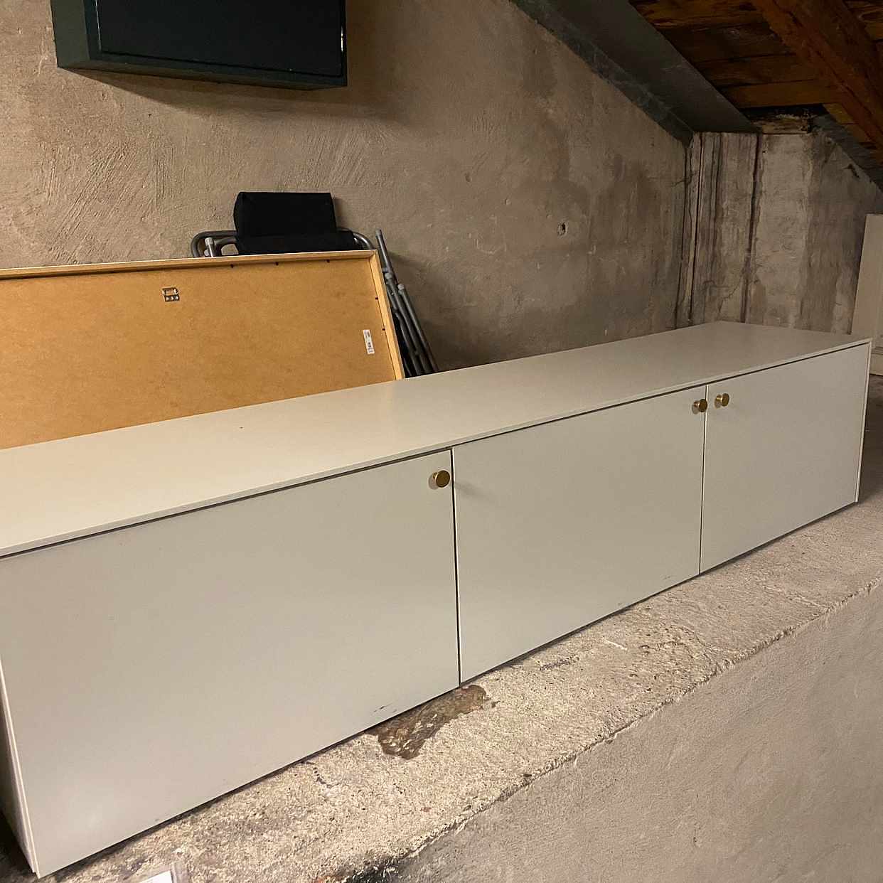 image of Tv-bänk - 