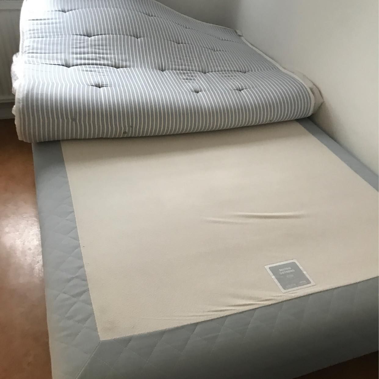 image of Forsla bort en säng - Årsta