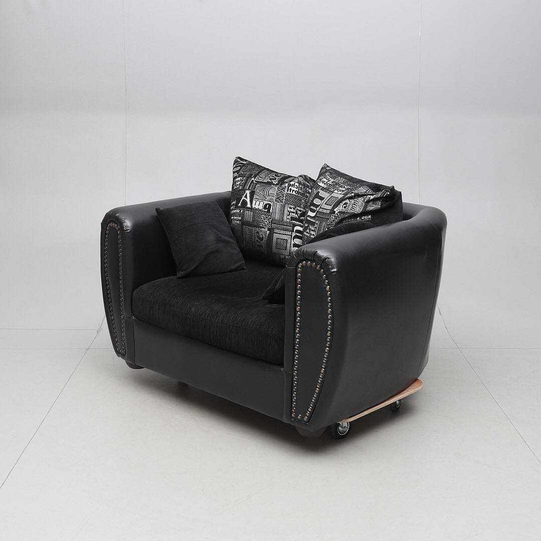 image of Hämta och leverera fåtölj - 