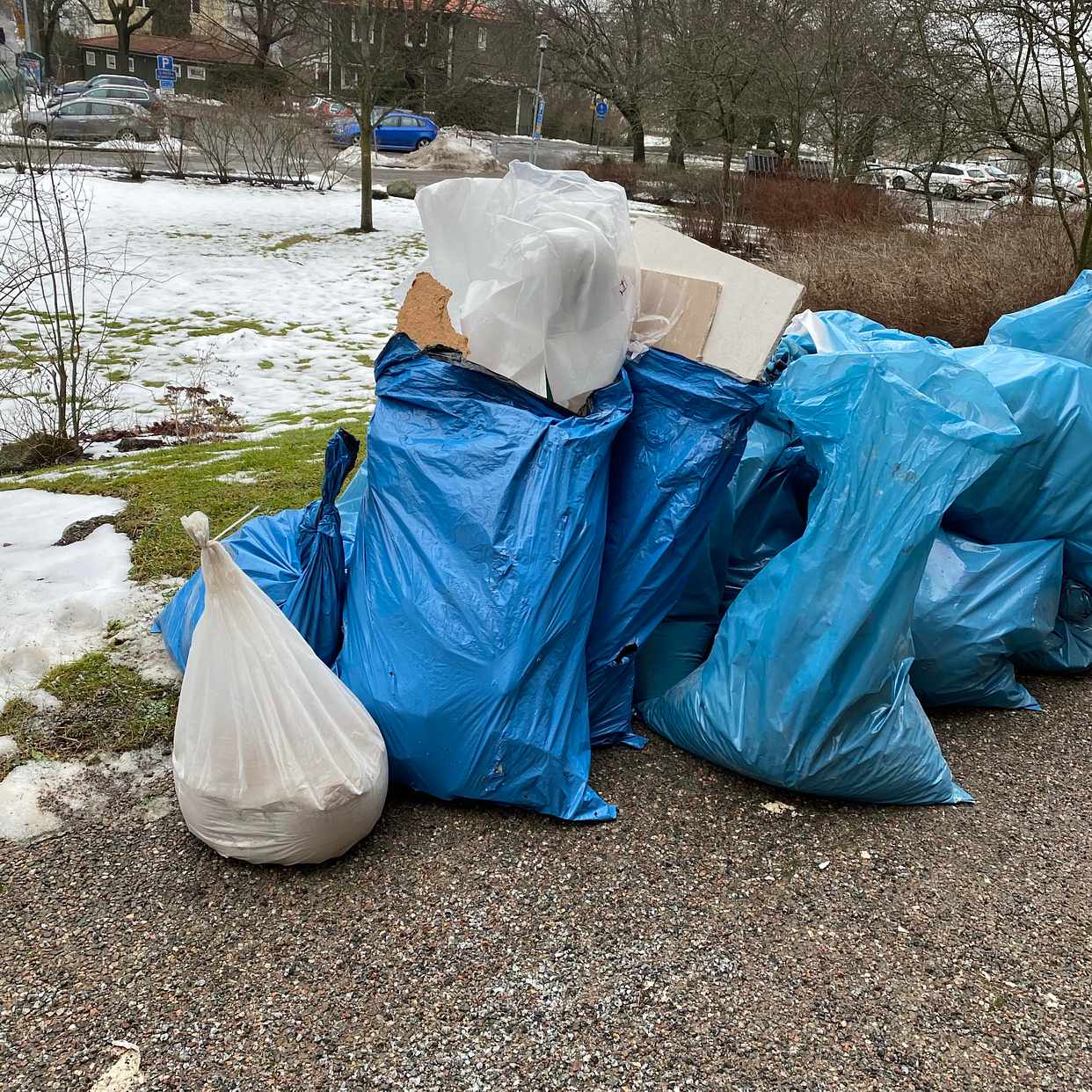 image of Trä,plast,damm - Solna
