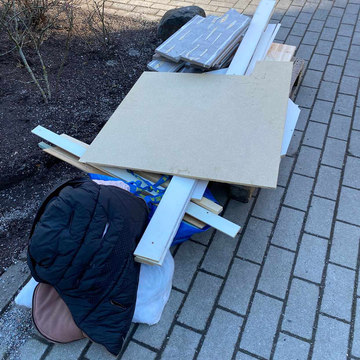 image of Hämta och släng. - Sundbyberg