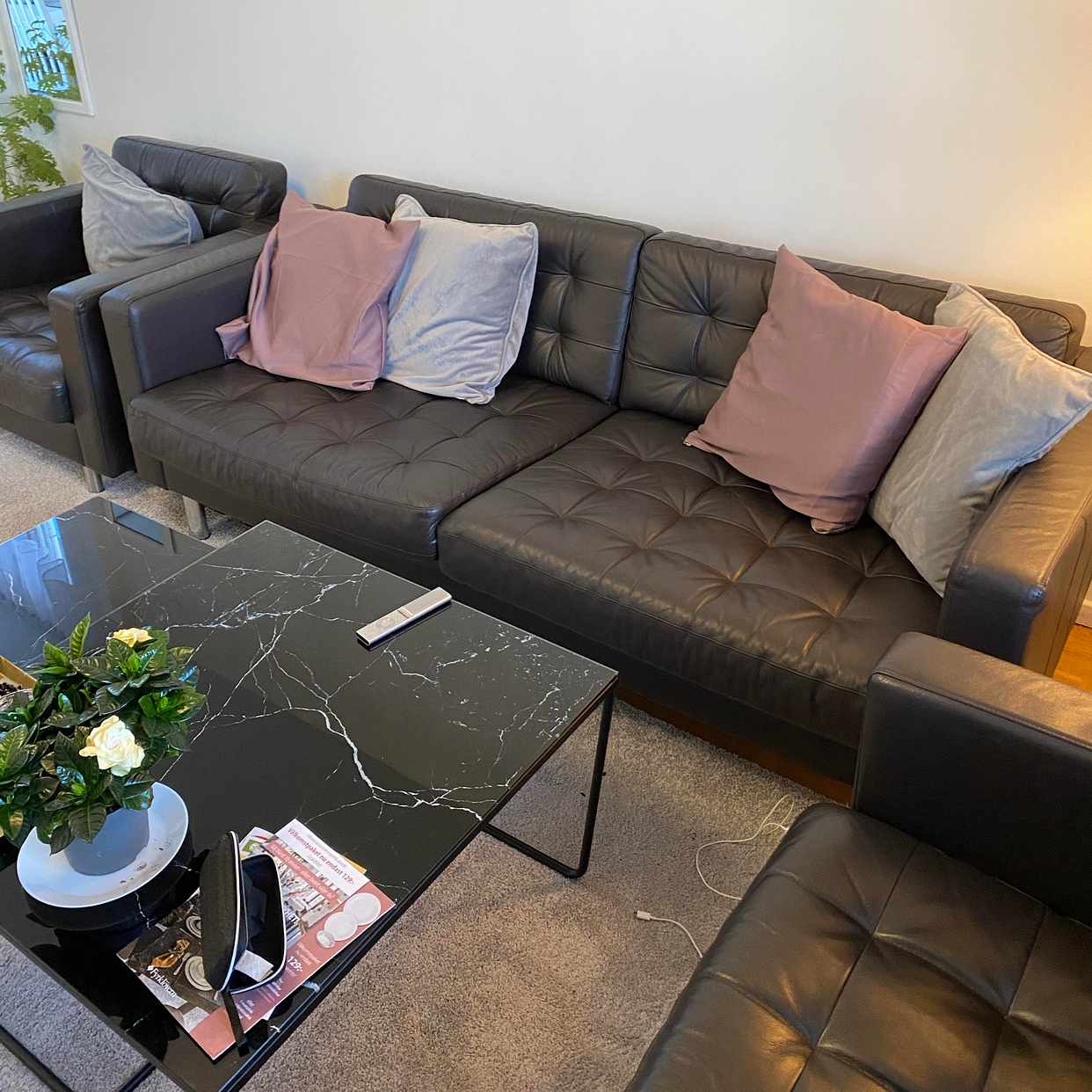 image of Flytta soffa och fåtöljer - 