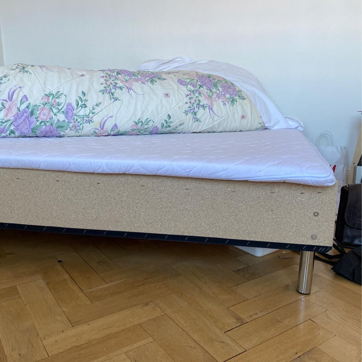 image of Slänga säng - Stockholm
