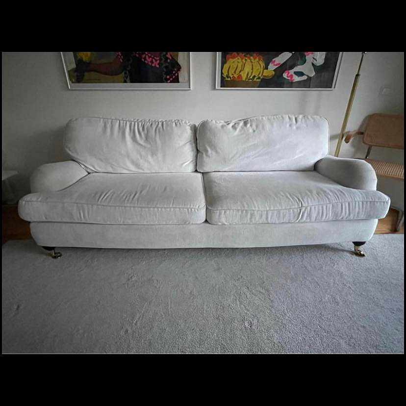 image of En soffa ska flyttas - 