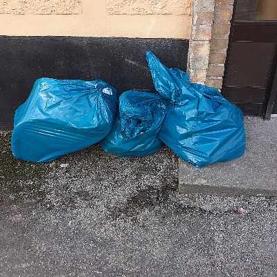 image of 4 kartonger + 3 påsar - 
