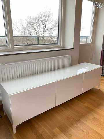 image of Ikea Bestå TV-bänk - 