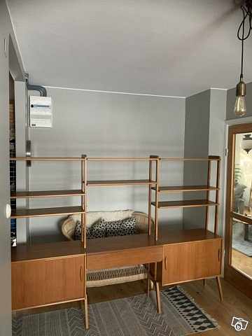 image of Retrohylla - 