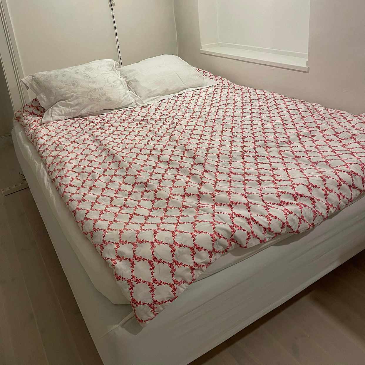 image of Fin 140cm säng - 