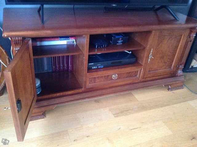 image of Tv bänk - 
