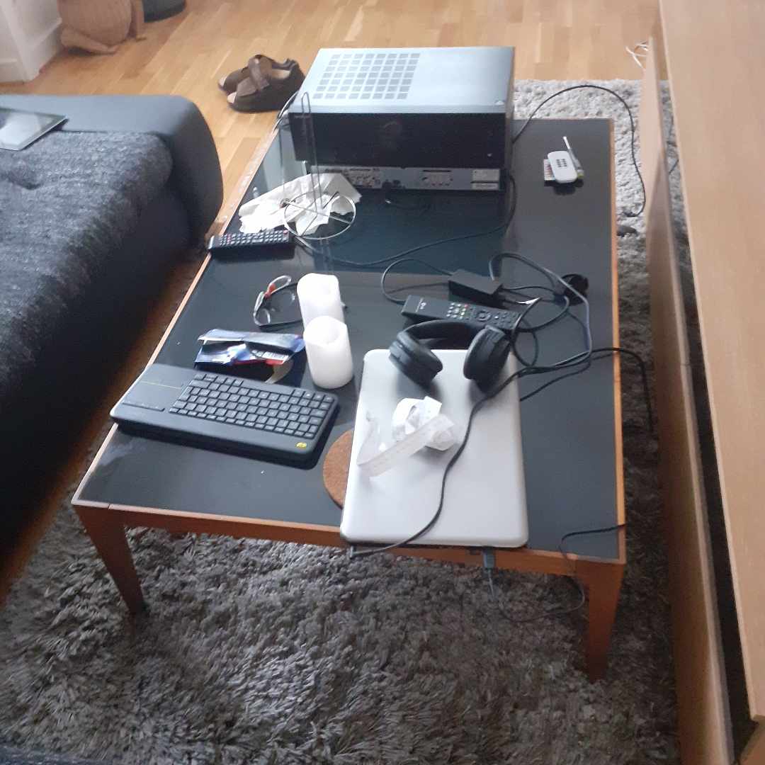 image of stereobänk och soffbord - Hägersten