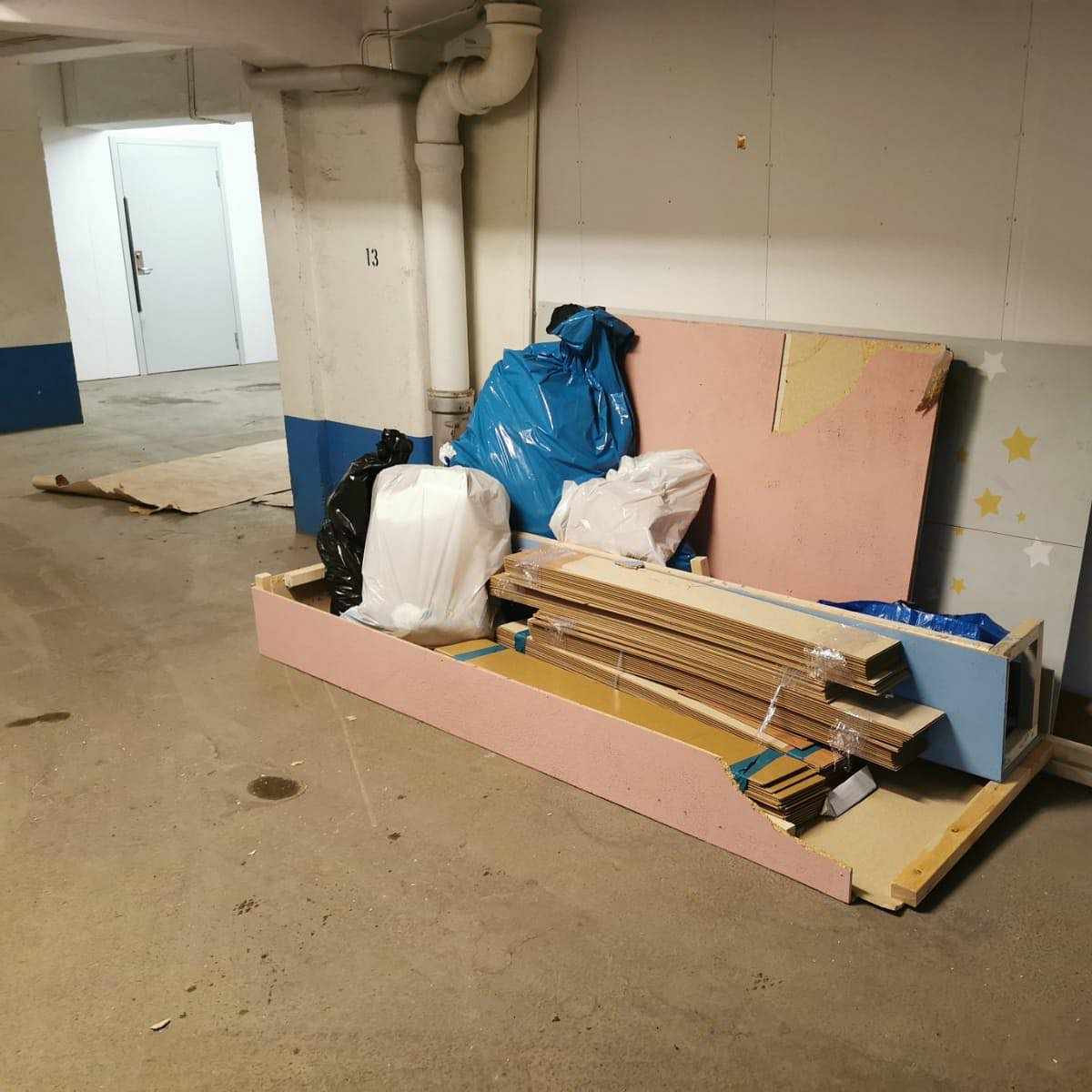 image of Trä, lite brännbart. - Stockholm