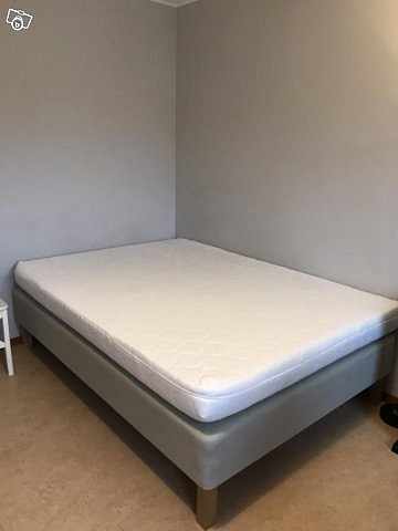 image of Säng+madrass (140 cm) i g - 