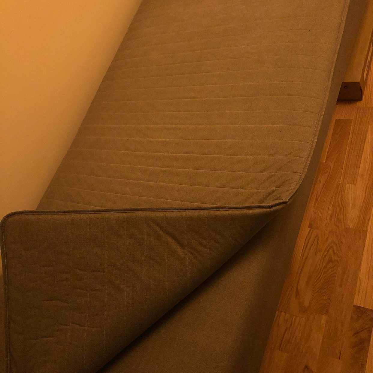 image of Säng och soffa - Saltsjö-Boo