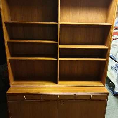 image of Bokhylla/sideboard+hylla - 