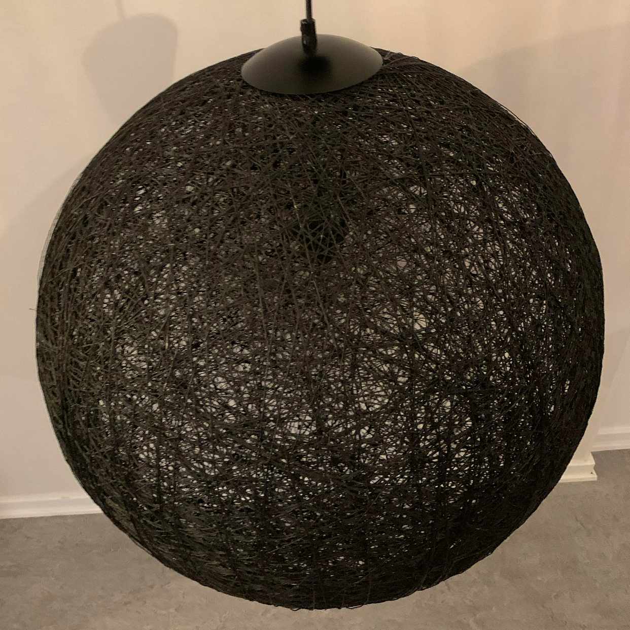 image of Stor trådlampa - Enskede
