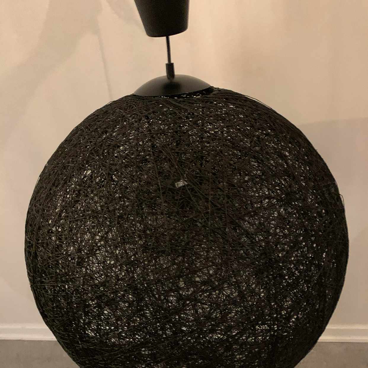 image of Stor trådlampa - Enskede