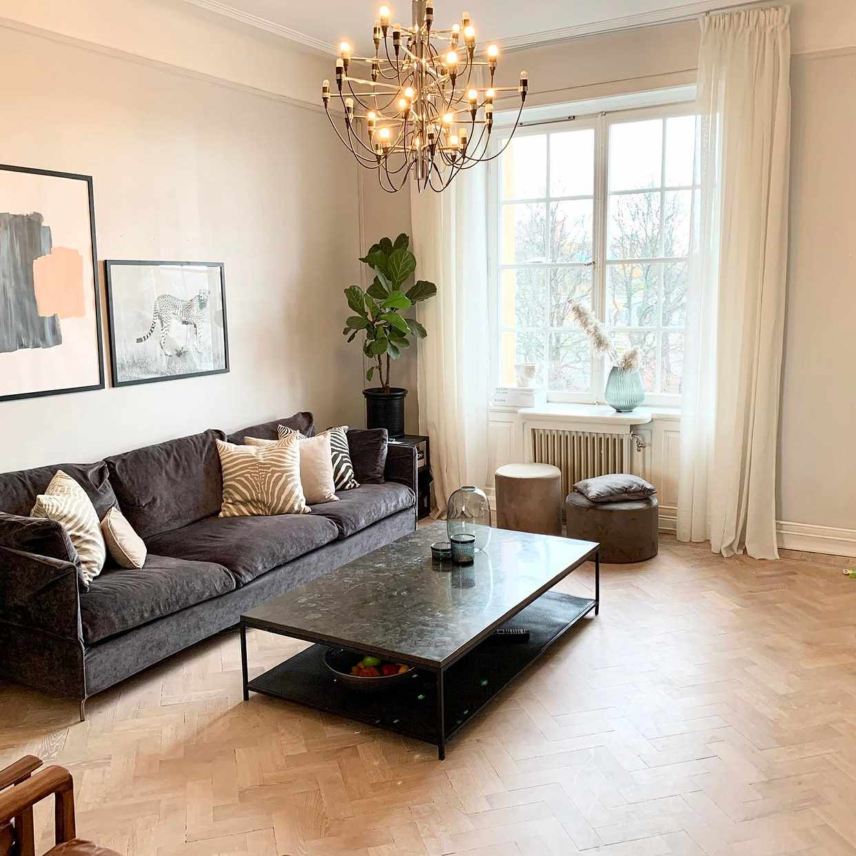 image of Soffa säng garderob - 