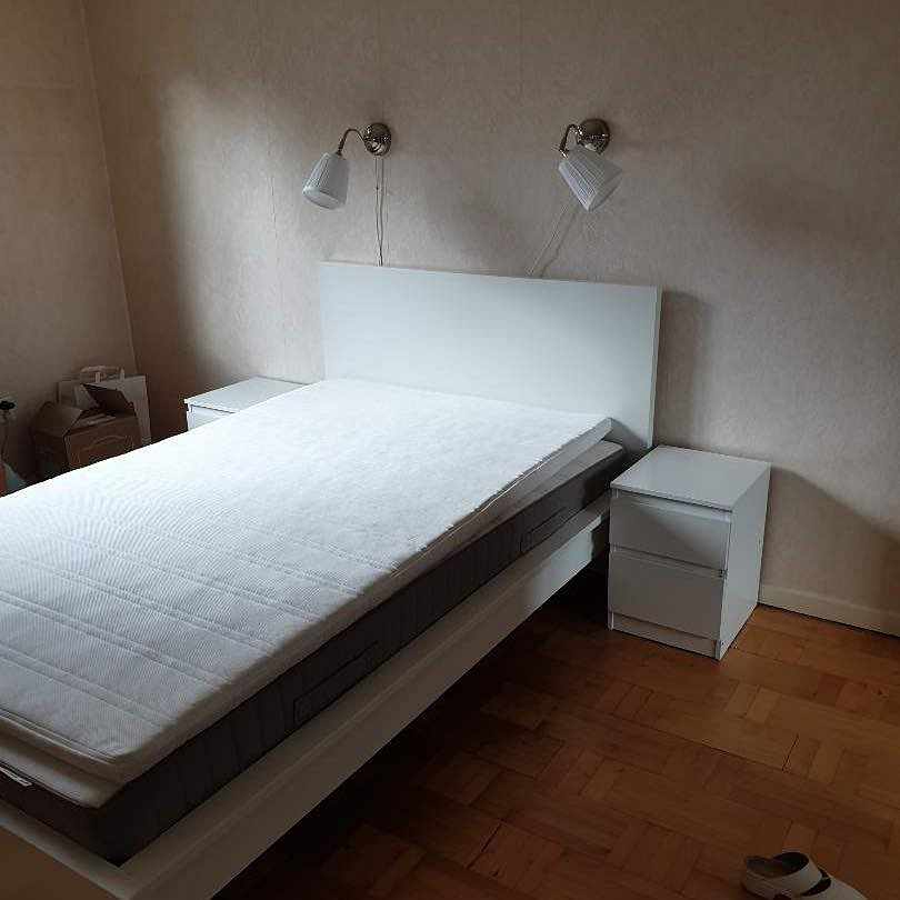 image of Flytta säng + sängbord - 