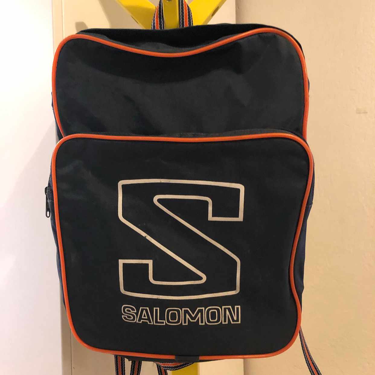 image of Salomon ryggsäck retro - Lidingö