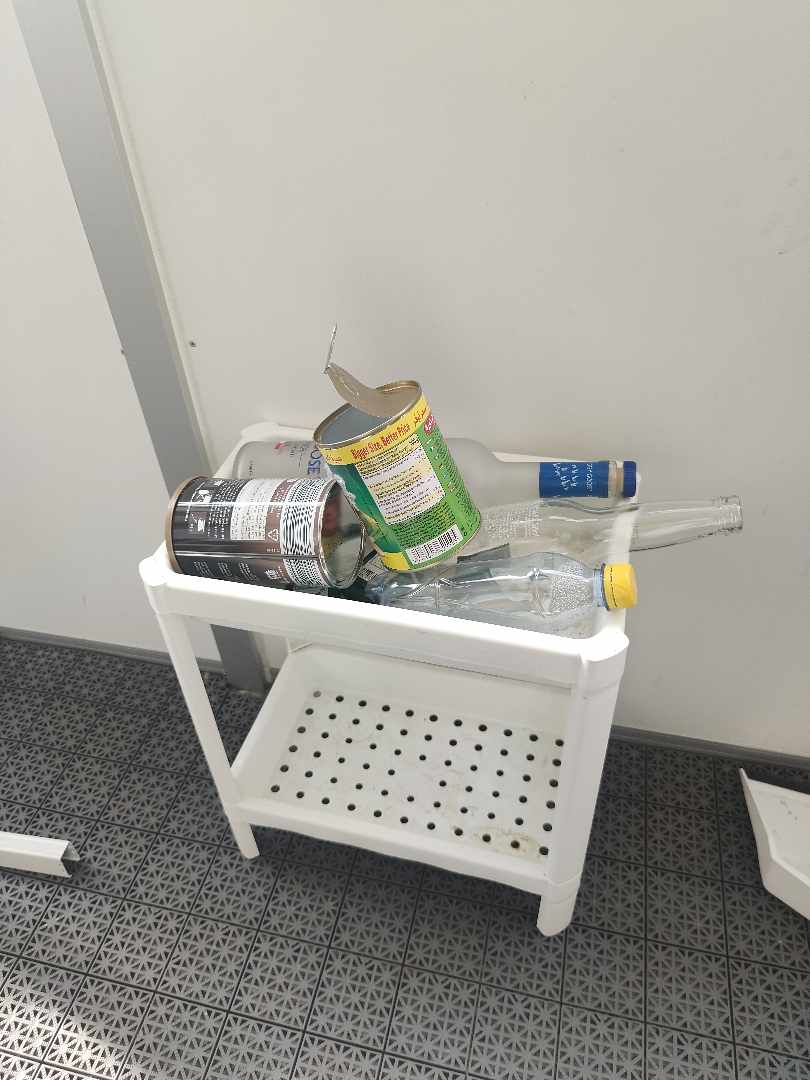 image of Glas och plast till återv - Södertälje