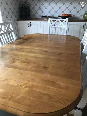 image of Matbord och 6 stolar  - 