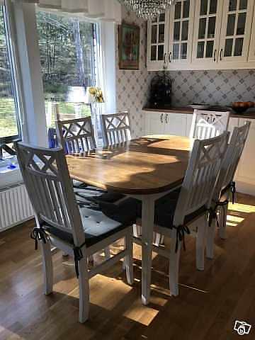 image of Matbord och 6 stolar  - 