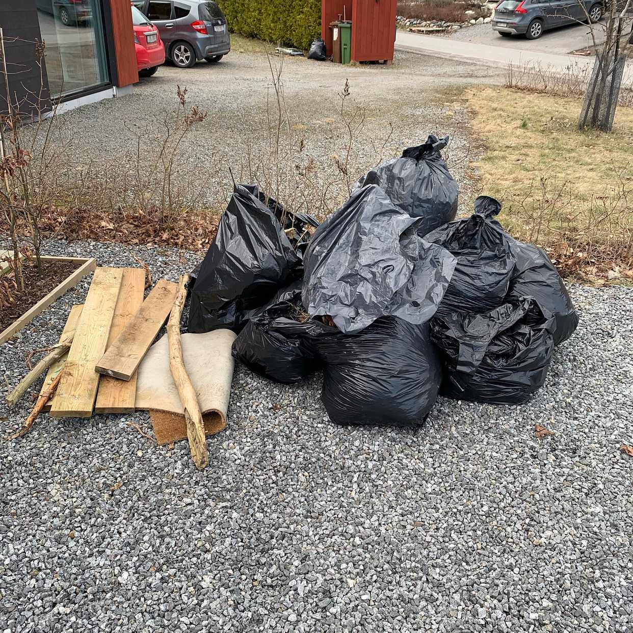image of Hämta och köra till ÅVC - Saltsjö-Boo