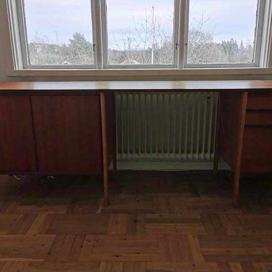 image of Flytta ett skrivbord - 