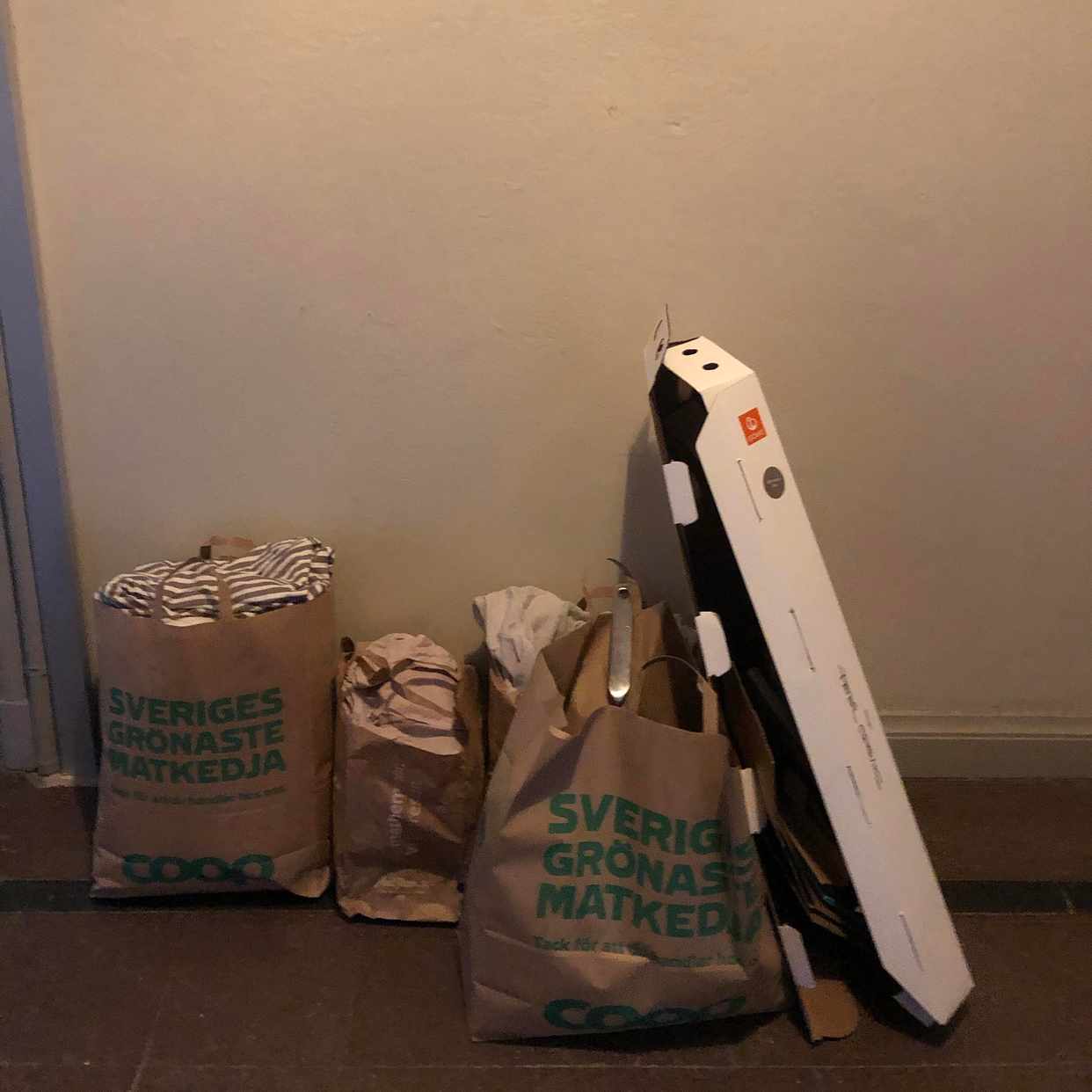 image of Textilier och kartonger - Stockholm