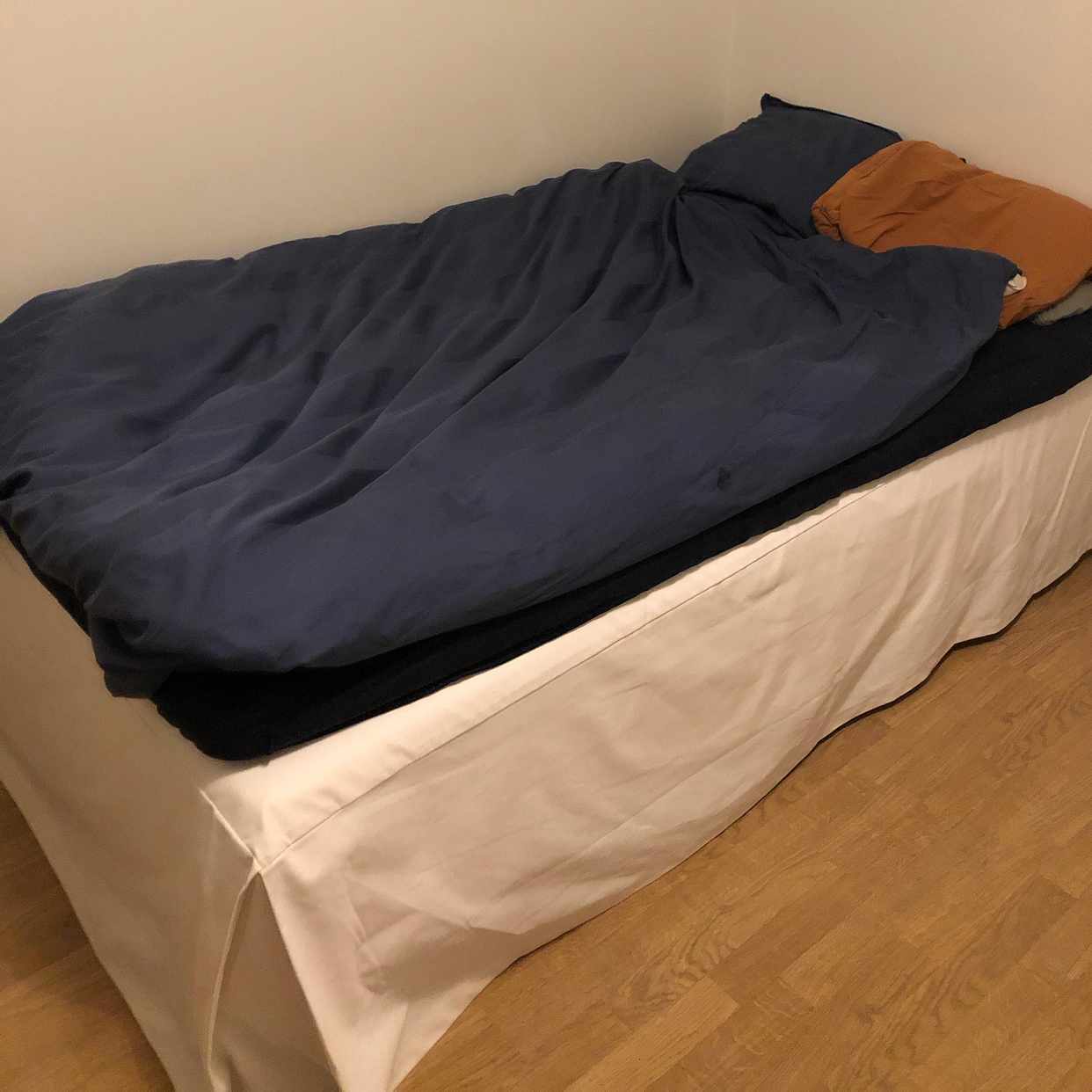 image of Bära ner en säng - 