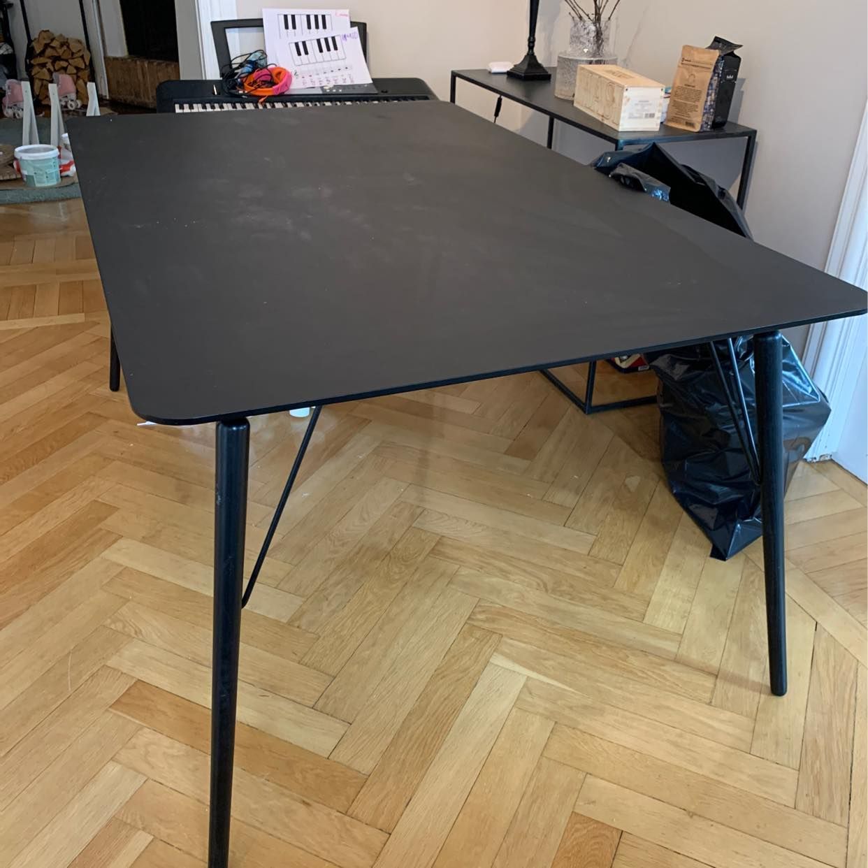 image of Hämta & leverera bord - 